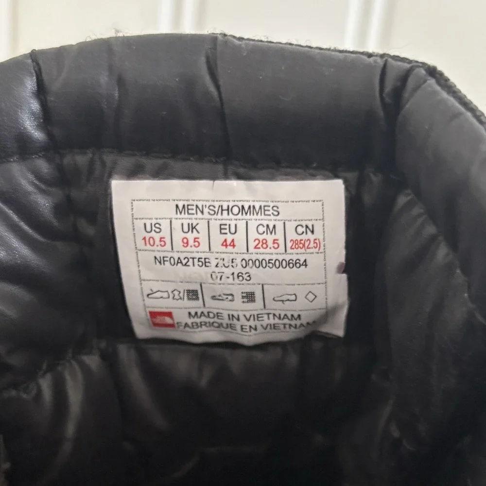 The North Face Thermoball Versa Chukka II Boots Mens 10.5 Waterproof Black Lace